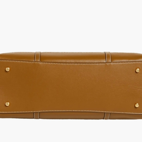 TORY BURCH, Perry T Monogram Jacquard Triple Tote ( SOLD OUT MOST PLACES) - Picture 4 of 5